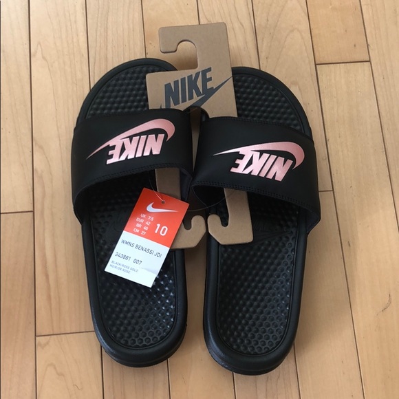 size 17 nike slides